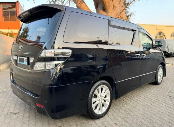 Toyota Vellfire 2009 2.4
