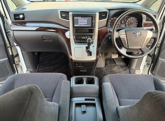 Toyota Vellfire 2013 2.4 Recem chegado