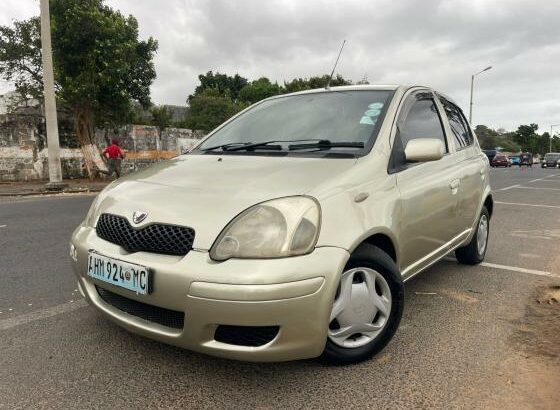 TOYOTA VITZ LÁGRIMA 1NZ