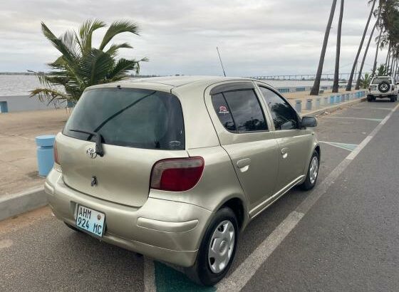 TOYOTA VITZ LÁGRIMA 1NZ