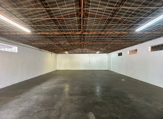 Baixou Arrenda-se Armazém n Bairro de mavalane