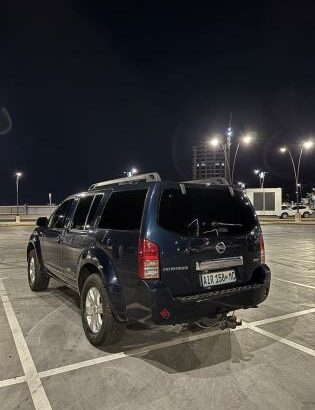 Nissan Pathfinder Sport Automático