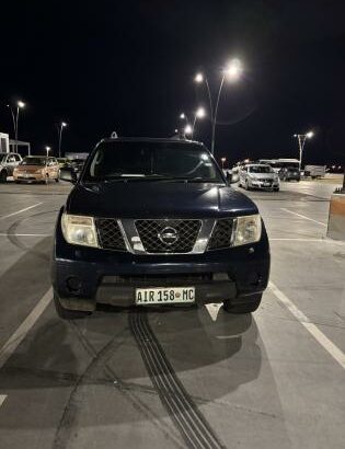 Nissan Pathfinder Sport Automático