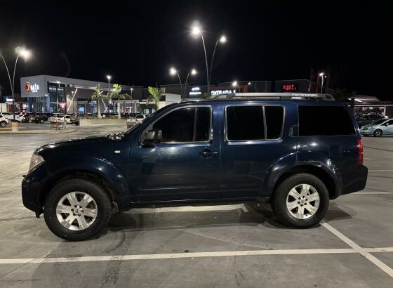 Nissan Pathfinder Sport Automático