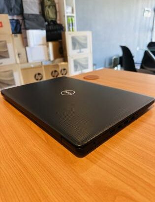 Dell Inspirion 3593 Notebook PC 💻 01Unidade Disponível  – ⁠Ultra Fino, Eficiente e Profissional✅ * Intel Core I5-1035G1 1.20GHZ (08 CPUs) * ⁠8GB  DDR