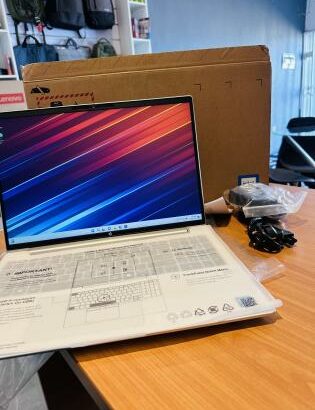 Lap Top Novo em Promoção  Hp Probook 4 G1iR 16 inch Notebook PC Intel Core 5 14TH Gen 2025 Edition  16 GB DDR5 SDRAM + 512 GB SSD  Windows 11 pro , In