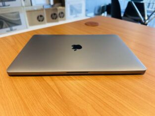 MacBook Pro 2018 | Core I5 2.30 GHZ | 8GB | 256GB SSD | 13.3” Retina Display | 💰Preço :37.500.00MT