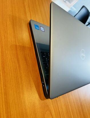 The PowerFull ,Dell vostro 16 5640  intel Core 7 150U (12 CPUs) 1.80GHZ,15 TH GENERATION,16GB DDR5 SDRAM ,SSD 1TB (1000 GB),Windows 11 PRO,LCD  LED Di