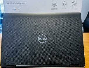 Dell Precision 7540 Workstation Machine  Concebido para Engenharias ,Arquiteturas e Designers.  intel Core I7-9750H 9TH Gen  2.60 GHZ(12 CPUs),16 GB D