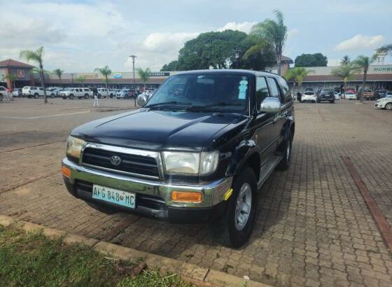 Toyota Hilux Surf à Venda – Robustez, Conforto e Confiança
