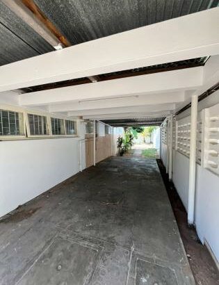 Vendo Moradia Dúplex T4 de 2 Pisos na COOP Garragem pra 4 & Anexo