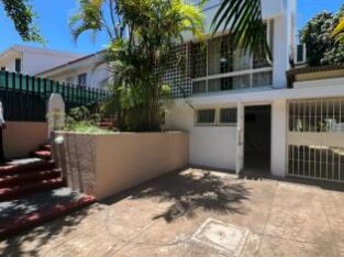 VENDE-SE MORADIA T4 COM QUINTAL ENORME