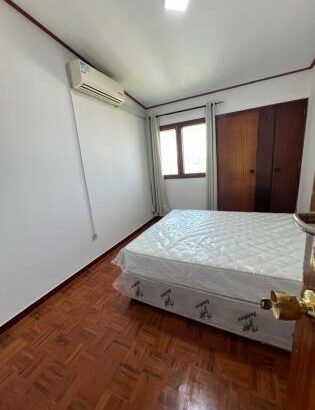 ARRENDA-SE MORADIA T4 IDEAL PARA HABITAÇÃO/ESCRITÓRIO