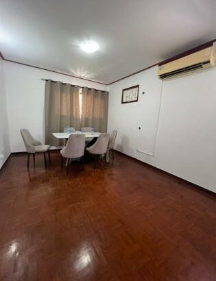 VENDE-SE MORADIA T4 COM QUINTAL ENORME