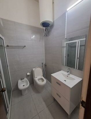 Arrenda se moradia triplex tipo 3 com suite mais 3wc no bairro da coop rua da frança