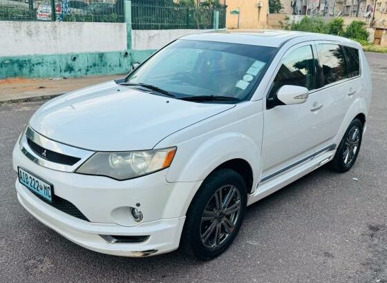 Mitsubishi | Outlander | 2008 | Automático | 4×4