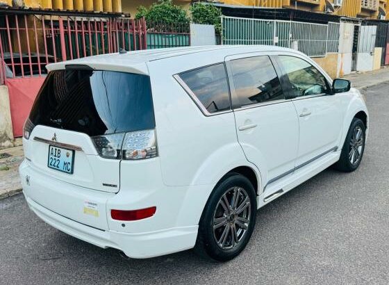 Mitsubishi | Outlander | 2008 | Automático | 4×4