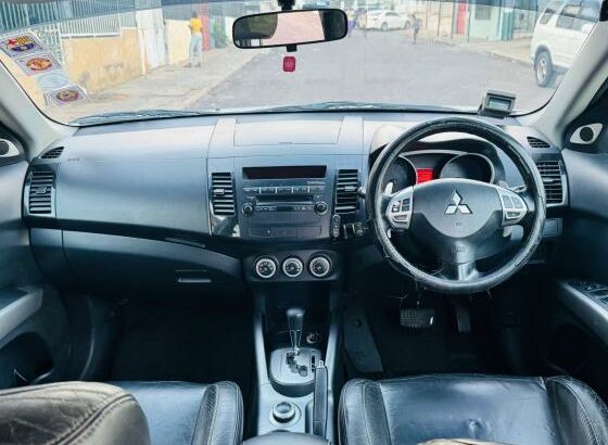 Mitsubishi | Outlander | 2008 | Automático | 4×4