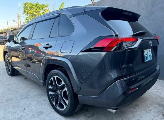 Toyota | RAV4 | 2020 | Automático | 2.5 | 4×4 🎁