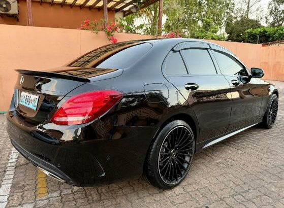 Mercedes-Benz | C250 AMG Sport | 2016 | Recém-importado 🎁
