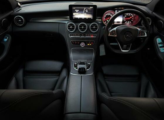 Mercedes-Benz | C250 AMG Sport | 2016 | Recém-importado 🎁