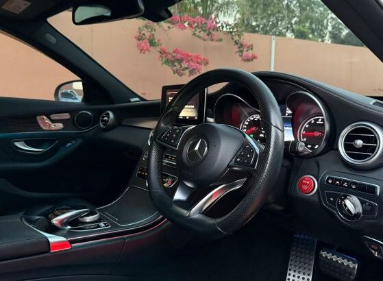 Mercedes-Benz | C250 AMG Sport | 2016 | Recém-importado 🎁