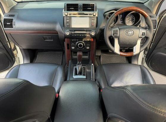 Toyota | Land Cruiser Prado VX | 2015 | Recém-importado 🎁