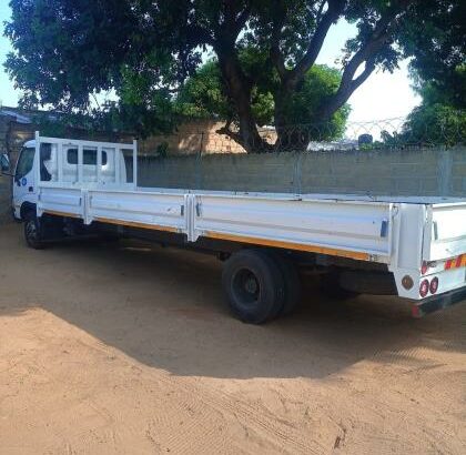 HINO 300 | Manual | 5 Toneladas | Sul-africano 🎁