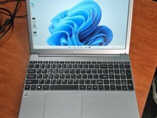 *LAPTOPS Packard Bell* 10th Gen Intel Core i5-1035G1 @ 1.0Ghz (8CPUs) ~1.2GHz Ram 8gb SSD M2 NVm 512gb,
10 unidades disponíveis