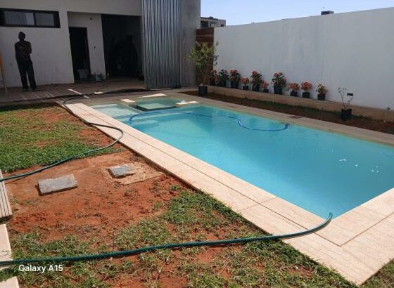 Vende-se Moradia, tipo6no bairro da costa do sol triunfo 2