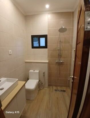 Arrenda-se vivenda, tipo4 na Zona da Dona Alice atrás do Prédio 4life