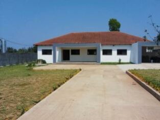 Arrenda-se vivenda, tipo4 na Zona da Dona Alice atrás do Prédio 4life