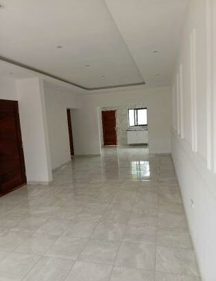 Vende-se esta vivenda, tipo3 no bairro de laulane muito próximo a Escola 10 de Novembro