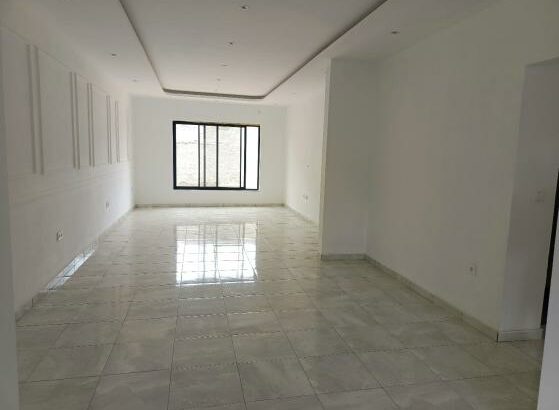 Vende-se esta vivenda, tipo3 no bairro de laulane muito próximo a Escola 10 de Novembro