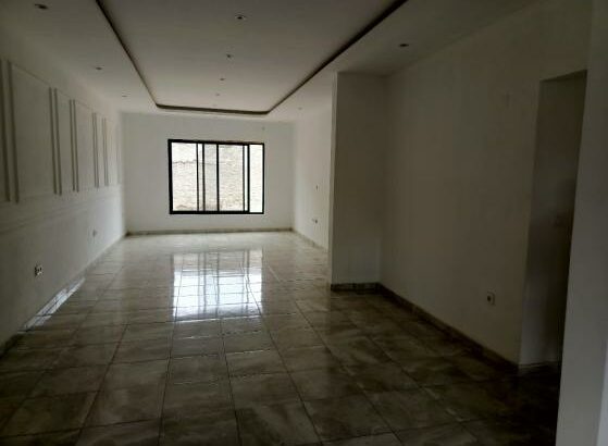 Vende-se esta vivenda, tipo3 no bairro de laulane muito próximo a Escola 10 de Novembro