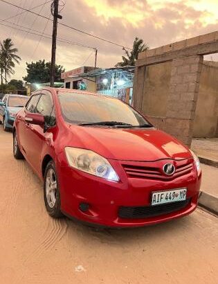 Toyota Auris 2011 Start a botão