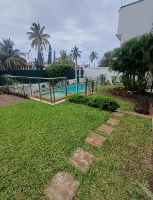 ARRENDA-SE MORADIA T5, 1 SUÍTE, 6WC, PISCINA, JARDIM E ESTACIONAMENTO PARA 5 VIATURAS. 
BAIRRO DA SOMMERSCHIELD PRÓXIMO À ANTIGA EMBAIXADA DOS EUA.