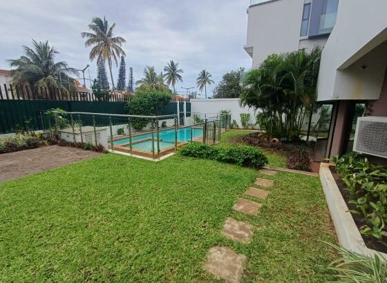 ARRENDA-SE MORADIA T5, 1 SUÍTE, 6WC, PISCINA, JARDIM E ESTACIONAMENTO PARA 5 VIATURAS. 
BAIRRO DA SOMMERSCHIELD PRÓXIMO À ANTIGA EMBAIXADA DOS EUA.