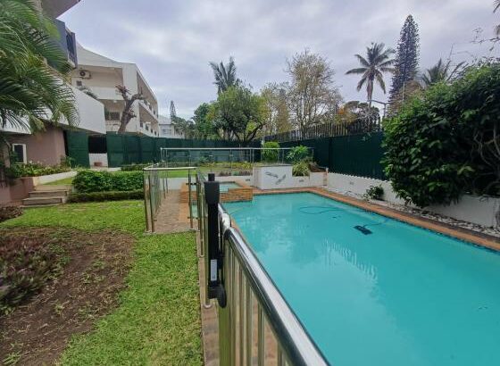 ARRENDA-SE MORADIA T5, 1 SUÍTE, 6WC, PISCINA, JARDIM E ESTACIONAMENTO PARA 5 VIATURAS. 
BAIRRO DA SOMMERSCHIELD PRÓXIMO À ANTIGA EMBAIXADA DOS EUA.