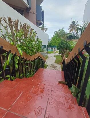 ARRENDA-SE MORADIA T5, 1 SUÍTE, 6WC, PISCINA, JARDIM E ESTACIONAMENTO PARA 5 VIATURAS. 
BAIRRO DA SOMMERSCHIELD PRÓXIMO À ANTIGA EMBAIXADA DOS EUA.