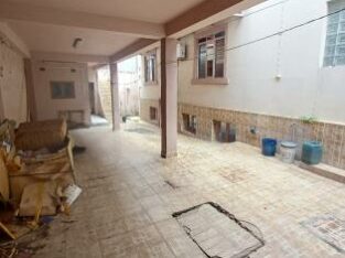 Vende se moradia vivenda nova tipo 5 com anexos cave, garagem quintal no bairro central   na avenida emilia dausse proximo da vladmir lenine