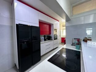 ARRENDO  APARTAMENTO T-3 SEM MÓVEIS, COM VISTA AO MAR BAIRRO DA POLANA, AV. JULIUS NYERERE PRÓXIMO AO RESTAURANTE PIRI PIRI A  85.000 MTS