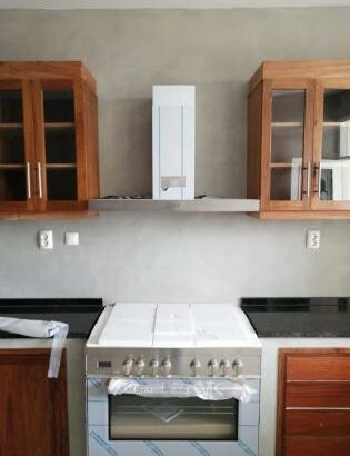Vende-se Apartamento T4, quarto suíte,  moderna 6⁰ andar com vista ao mar e elevador na av julius nyerere,  polana