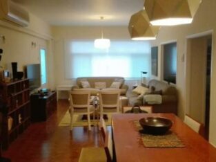 Vende-se Apartamento T4, quarto suíte,  moderna 6⁰ andar com vista ao mar e elevador na av julius nyerere,  polana