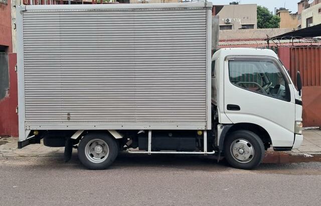 Toyota Hino Dutro Contentor