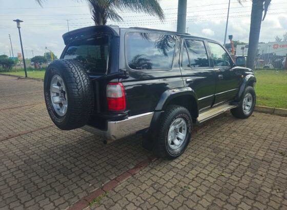 Toyota Hilux Surf à Venda – Robustez, Conforto e Confiança