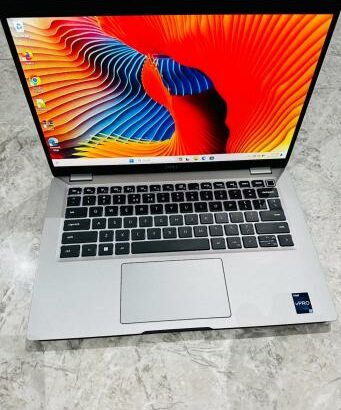 Dell Latitude 5430 13.3” i7 12th 16GB RAM 512GB SSD