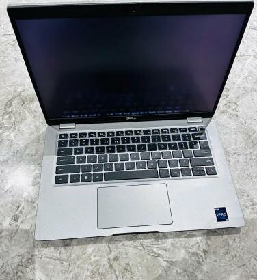 Dell Latitude 5430 13.3” i7 12th 16GB RAM 512GB SSD