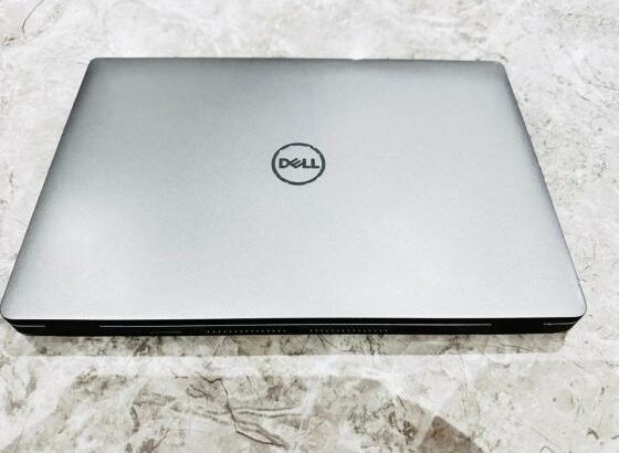 Dell Latitude 5430 13.3” i7 12th 16GB RAM 512GB SSD