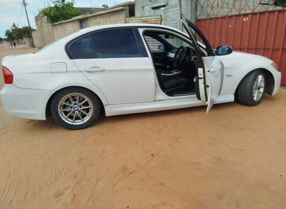 Vendo BMW 320i
Super clean
Motor seco
Ac on
